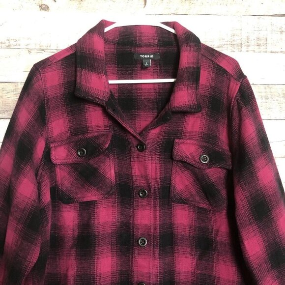Torrid Pink & Black Plaid Flannel Shacket Shirt Jacket Size 2 2X - Picture 3 of 9